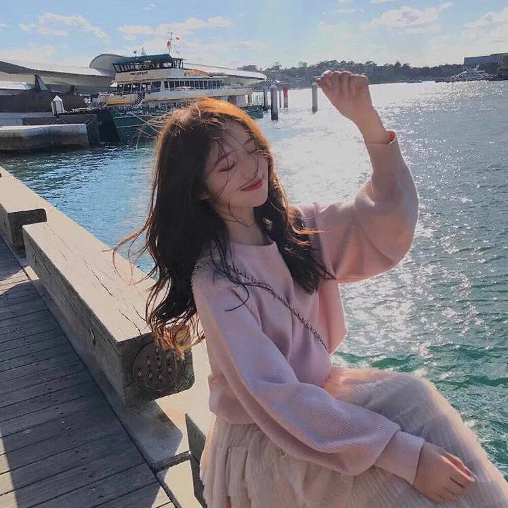 报告容先生你的小甜妻要亲你了